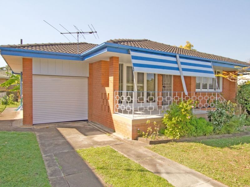 5 Dumaurier Street, Chermside QLD 4032