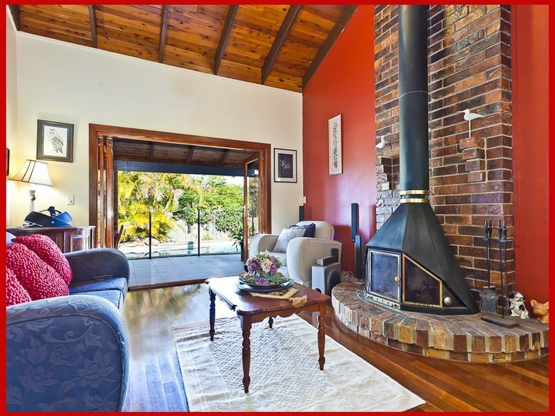 16 Peppard Street (2 Poitier Street), Mcdowall QLD 4053