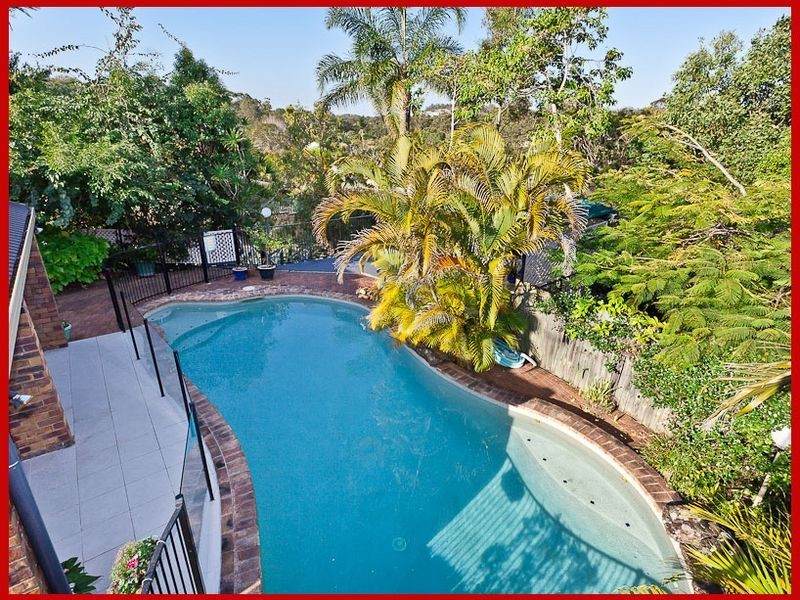 16 Peppard Street (2 Poitier Street), Mcdowall QLD 4053