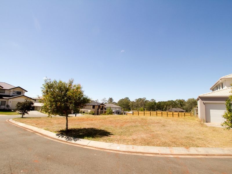 4 Leo Place, Bridgeman Downs QLD 4035