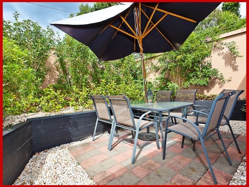 2/115 Albany Creek Road, Aspley QLD 4034