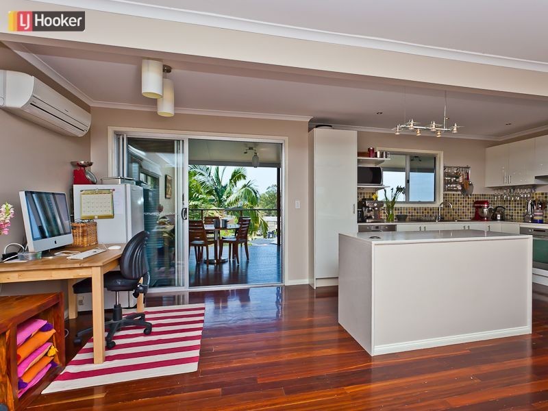 325 Dawson Parade, Arana Hills QLD 4054