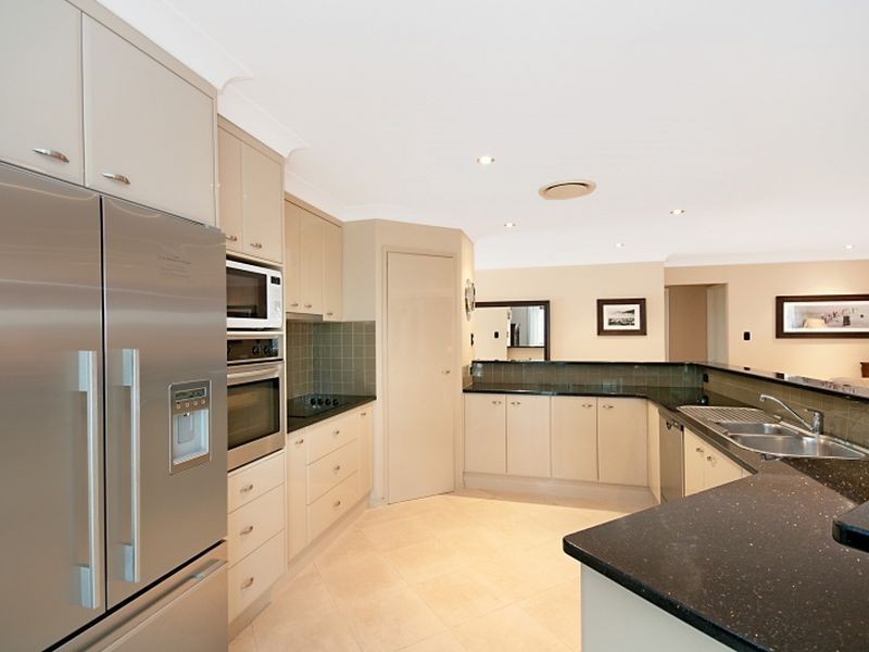 Arana Hills QLD 4054