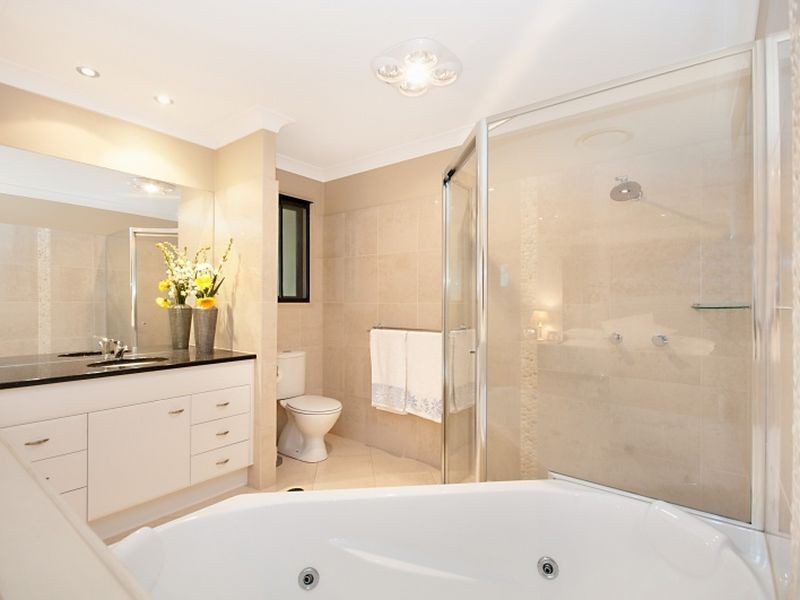 Arana Hills QLD 4054