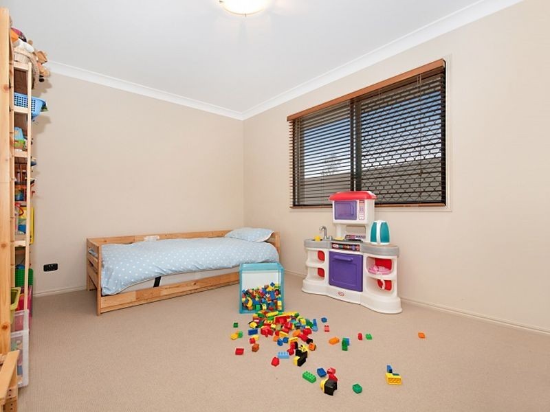 Arana Hills QLD 4054