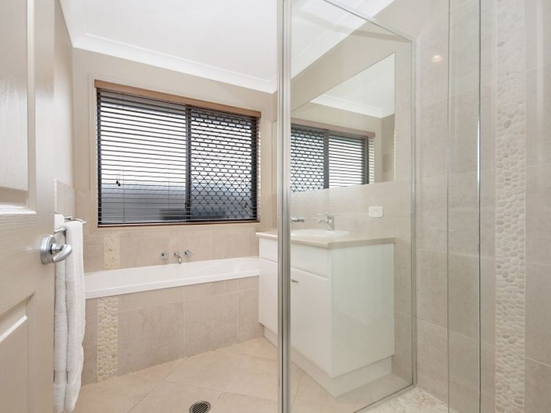 Arana Hills QLD 4054