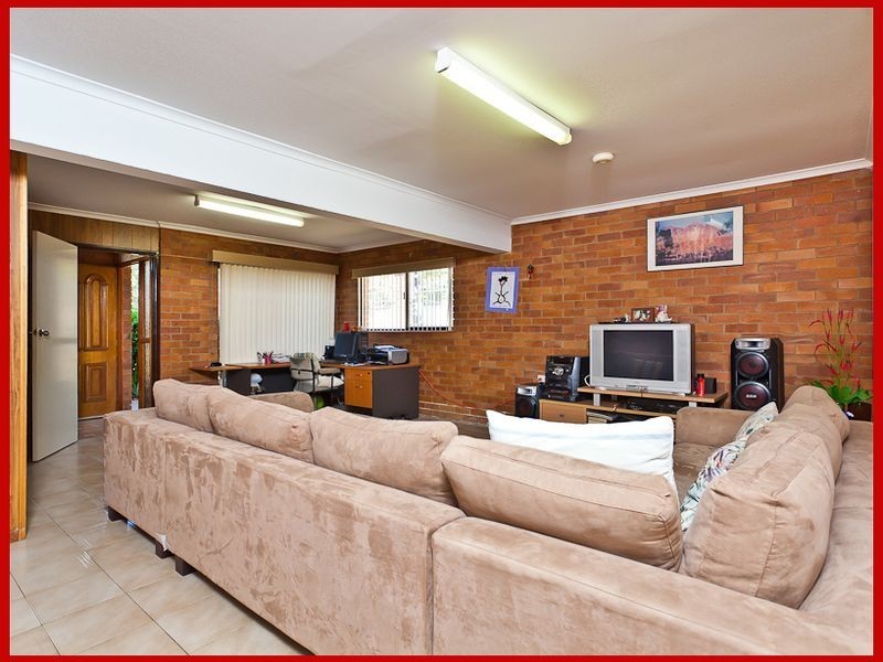 6 Parton Street, Stafford Heights QLD 4053
