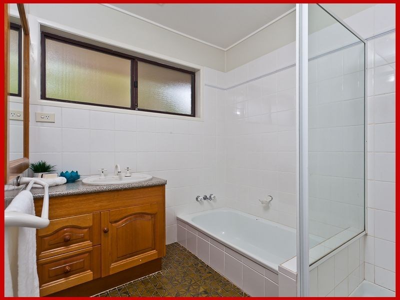 1 Poitier Street (20 Peppard Street), Mcdowall QLD 4053