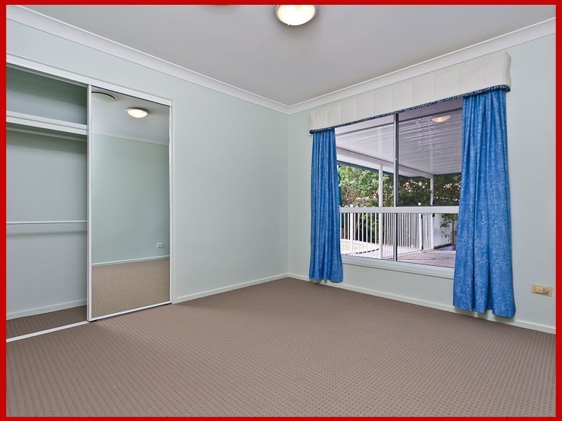 8 Speilberg Street, Mcdowall QLD 4053