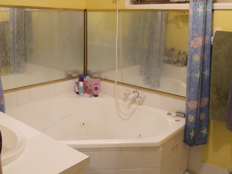 Arana Hills QLD 4054