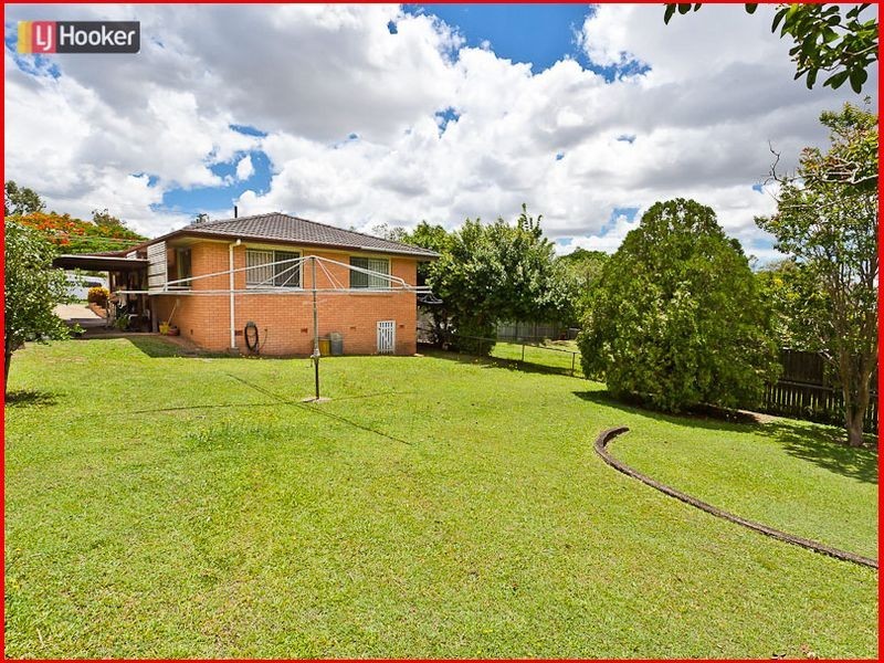 25 Braidwood Street, Everton Park QLD 4053