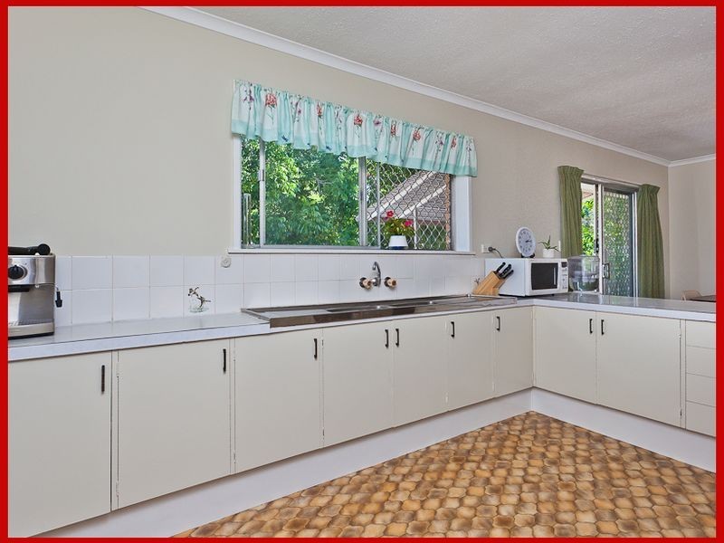 670 Albany Creek Road, Albany Creek QLD 4035