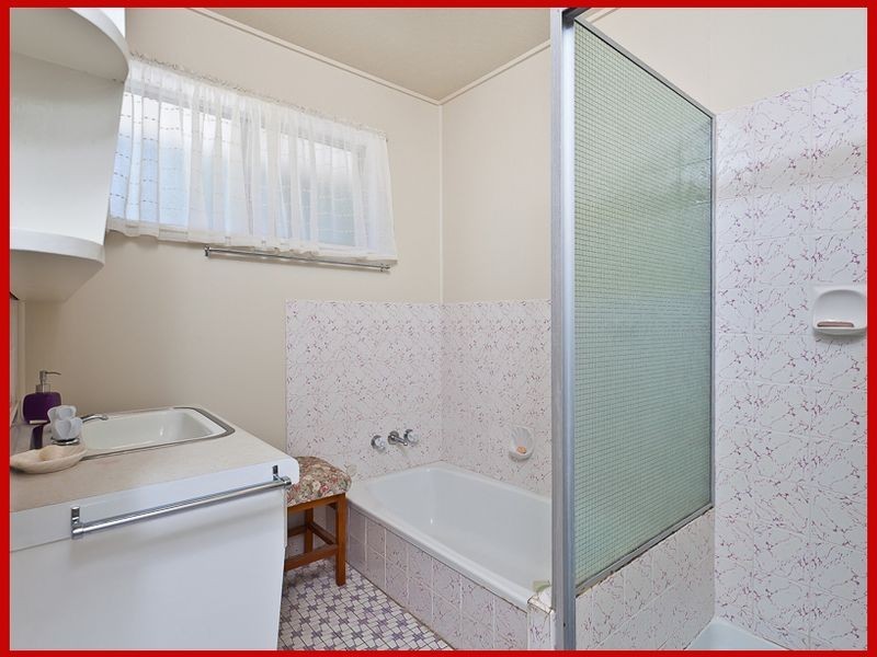 670 Albany Creek Road, Albany Creek QLD 4035