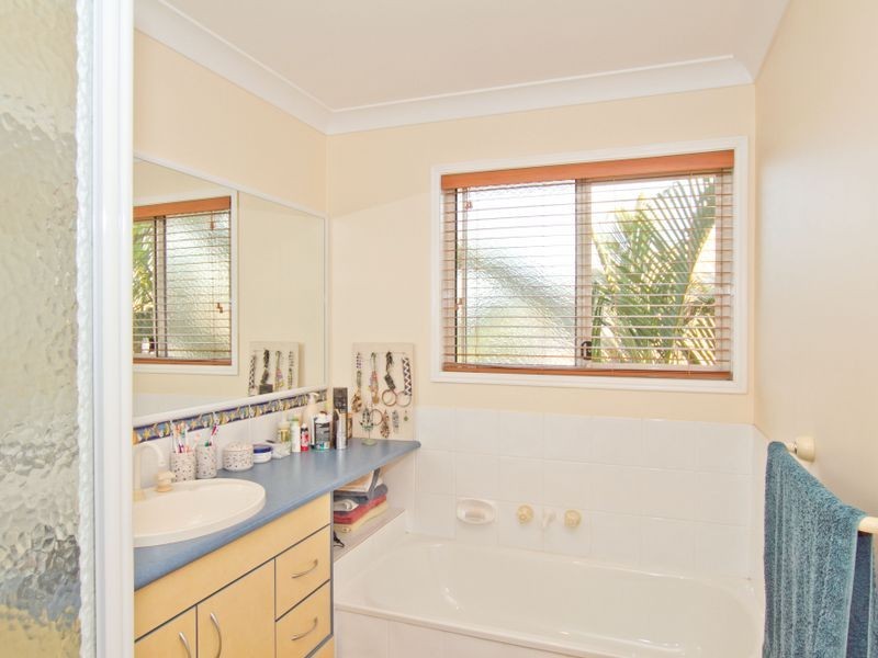 32 Lancewood Drive, Albany Creek QLD 4035