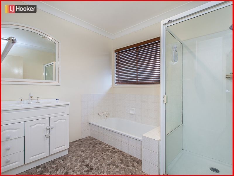 8 Seberg Street, Mcdowall QLD 4053