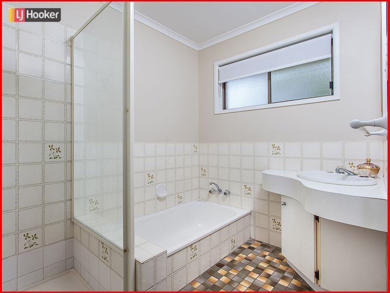 4 Cayley Street, Everton Park QLD 4053