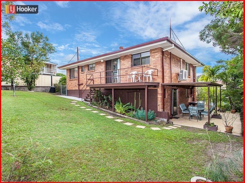 4 Cayley Street, Everton Park QLD 4053