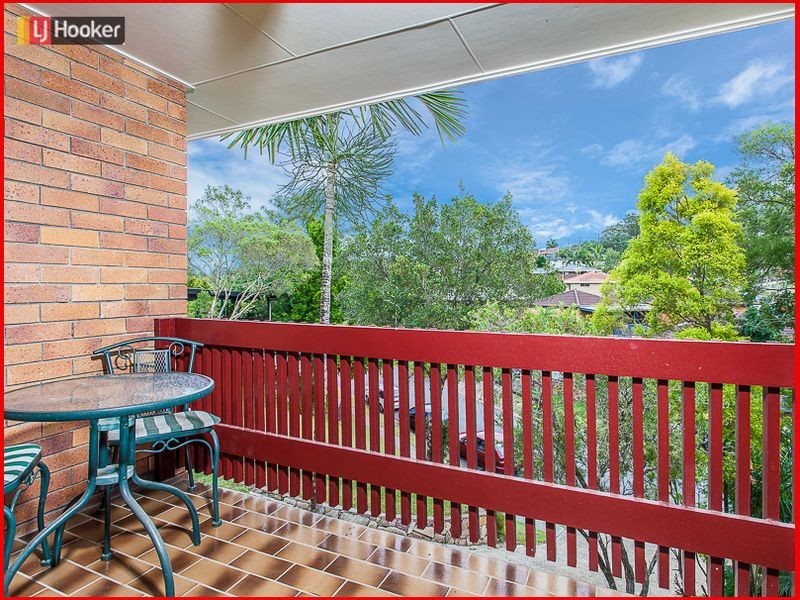 4 Cayley Street, Everton Park QLD 4053