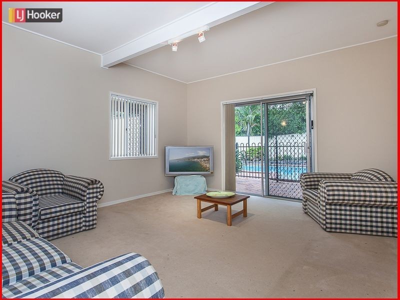 10 Heysen Street, Everton Park QLD 4053