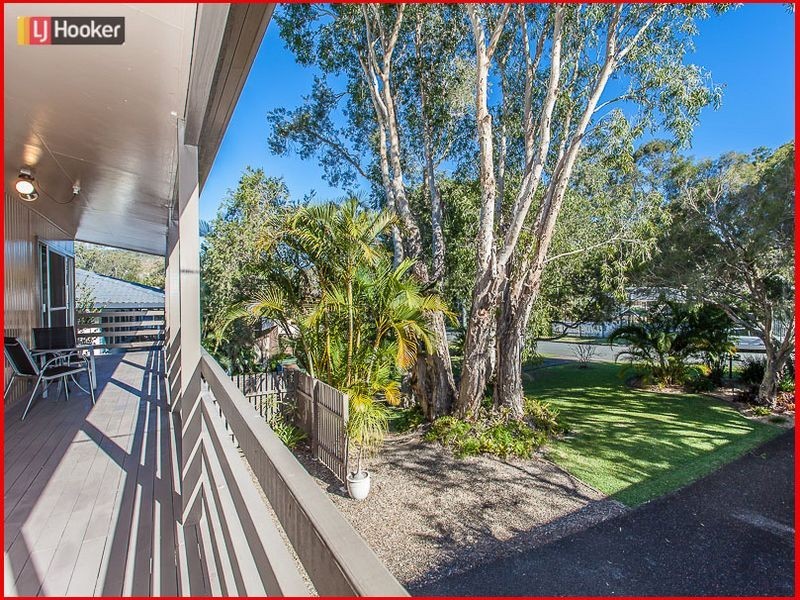 11 Kuringal Drive, Ferny Hills QLD 4055