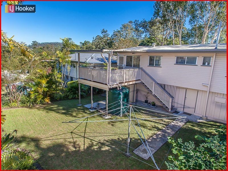 11 Kuringal Drive, Ferny Hills QLD 4055
