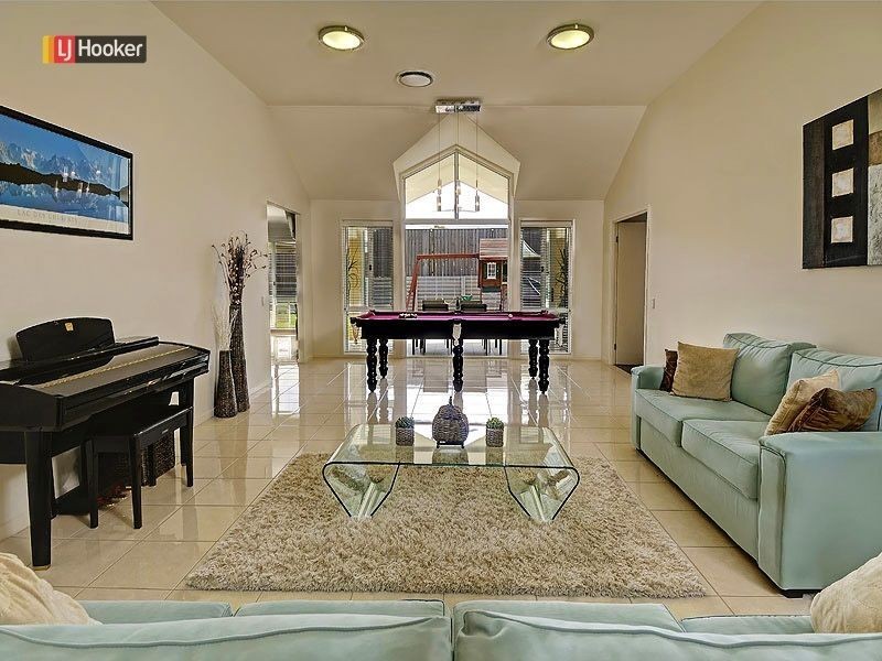 60 Dannenberg Street, Carseldine QLD 4034