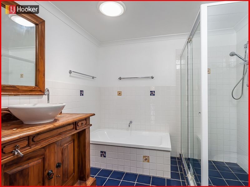 66 Pullen Rd, Everton Park QLD 4053