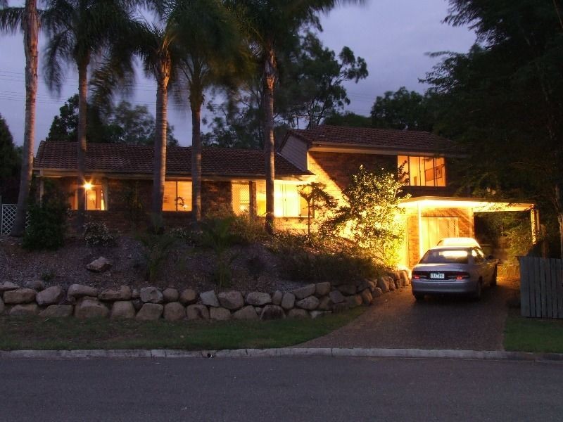 3 Double Bar Court, Arana Hills QLD 4054