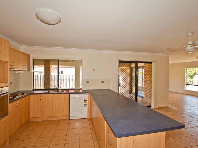 19 Whitfield Crescent, North Lakes QLD 4509