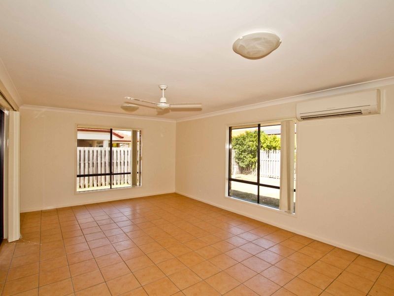 19 Whitfield Crescent, North Lakes QLD 4509
