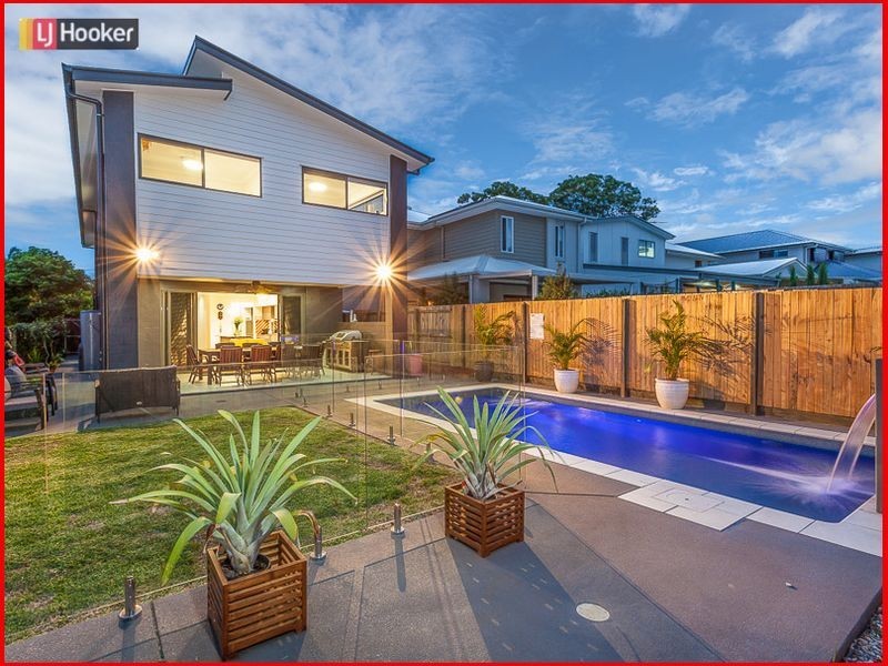 32 Pleystowe Crescent, Hendra QLD 4011