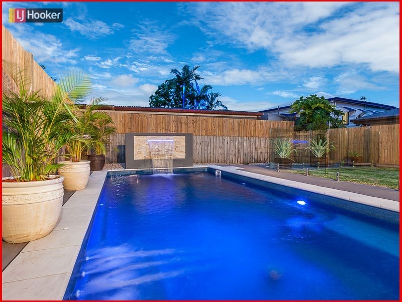 32 Pleystowe Crescent, Hendra QLD 4011