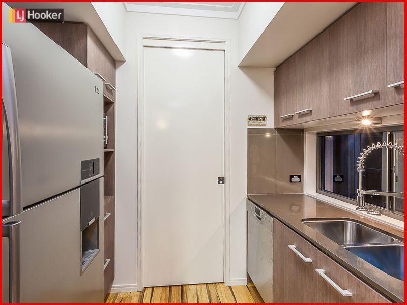 32 Pleystowe Crescent, Hendra QLD 4011