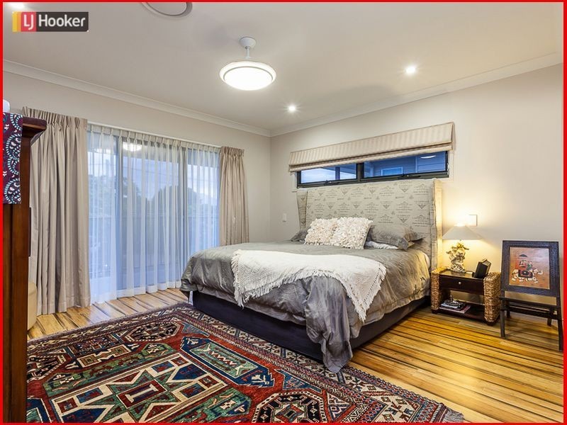 32 Pleystowe Crescent, Hendra QLD 4011