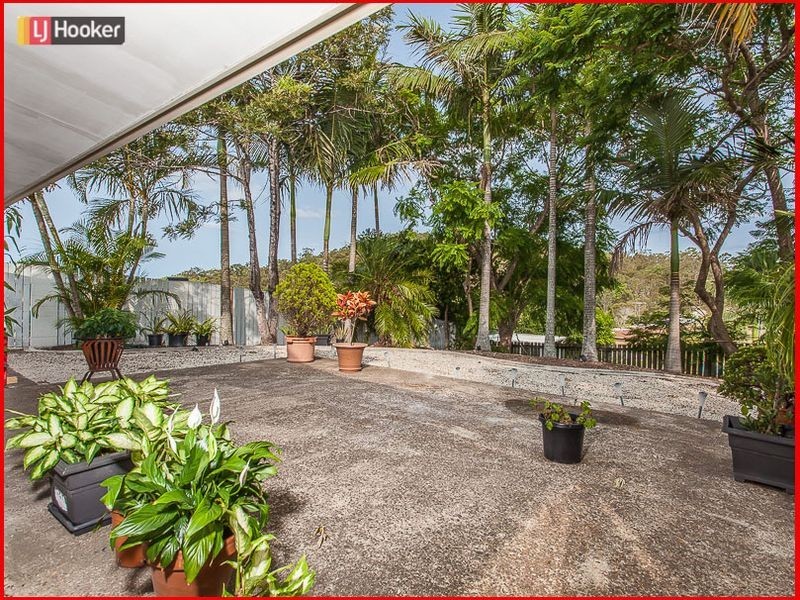 17 Wyncroft Street, Holland Park QLD 4121