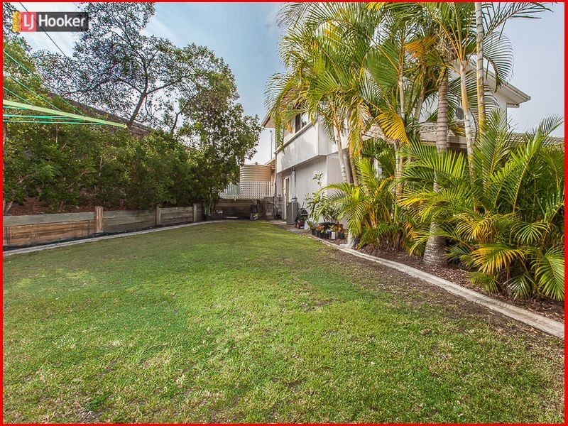 17 Wyncroft Street, Holland Park QLD 4121