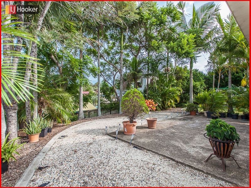 17 Wyncroft Street, Holland Park QLD 4121