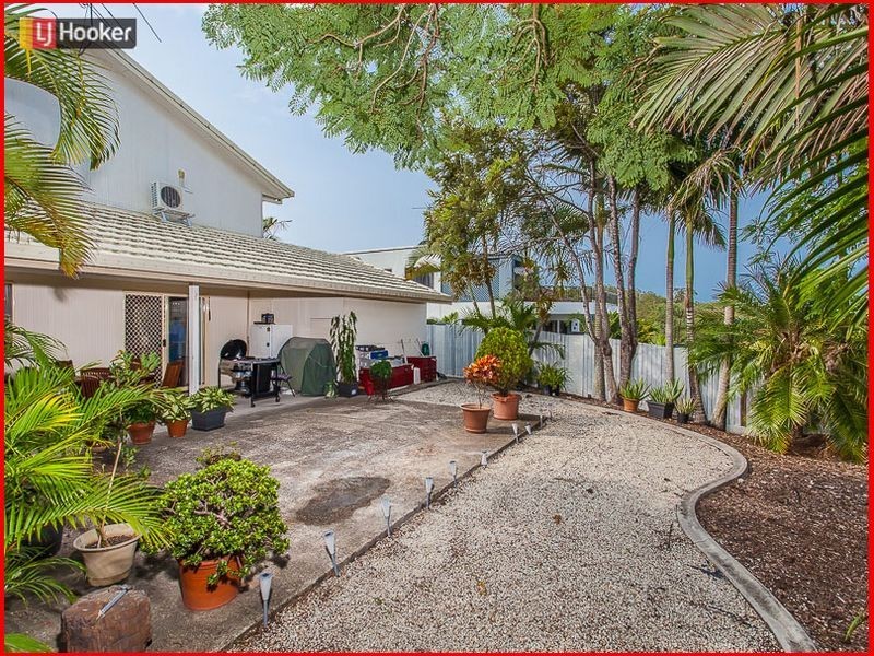 17 Wyncroft Street, Holland Park QLD 4121