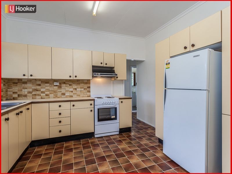 86 Heliopolis Parade, Mitchelton QLD 4053