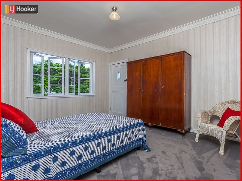 86 Heliopolis Parade, Mitchelton QLD 4053