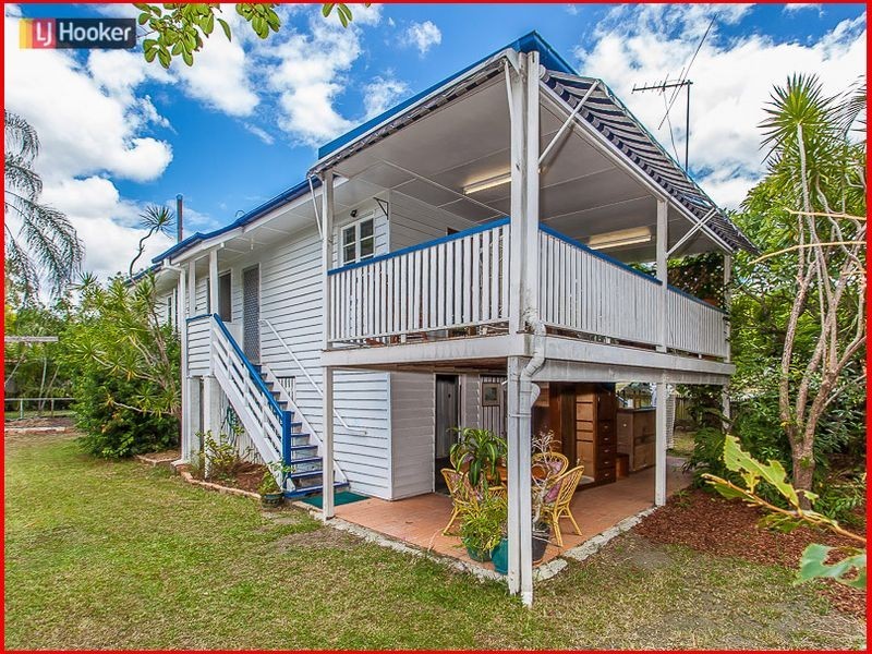 86 Heliopolis Parade, Mitchelton QLD 4053