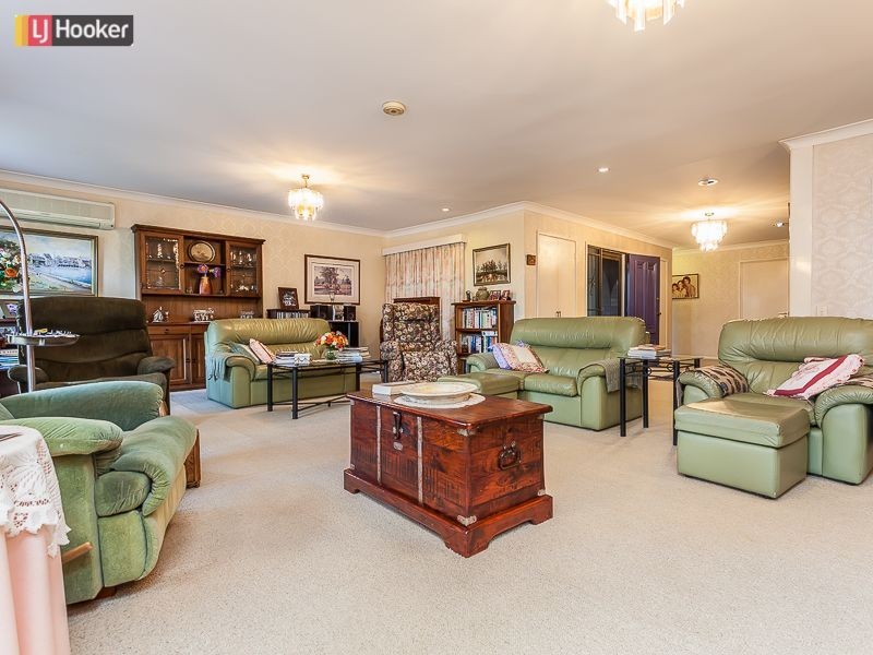 17 Sim Street, Everton Park QLD 4053