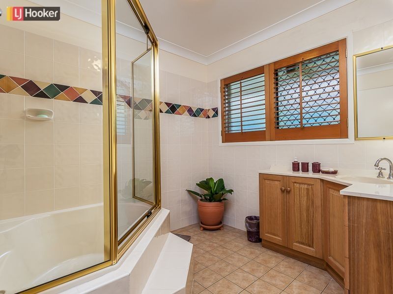 17 Sim Street, Everton Park QLD 4053