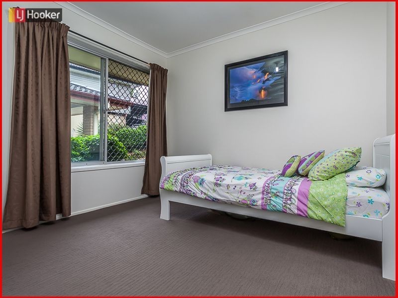 11 Longford Street, Everton Hills QLD 4053