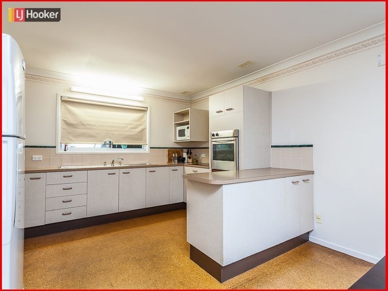 24 Tetragona Drive, Arana Hills QLD 4054