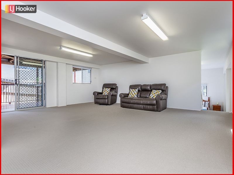 26 Lomatia Street, Everton Hills QLD 4053