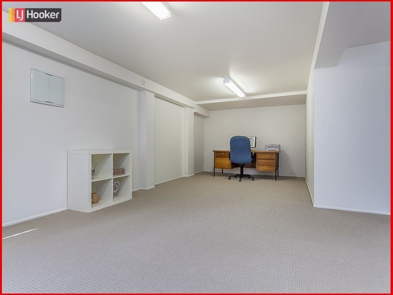 26 Lomatia Street, Everton Hills QLD 4053