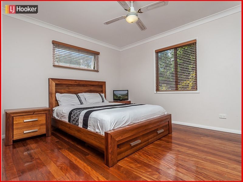 26 Lomatia Street, Everton Hills QLD 4053