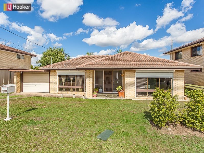 15 Alstonia Street, Arana Hills QLD 4054