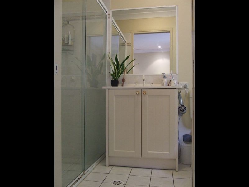 6 Pfeiffer Place, Mcdowall QLD 4053
